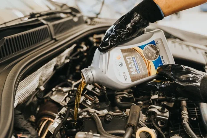 Do Cars Use More Gas When Oil Is Low and Hurt Mileage