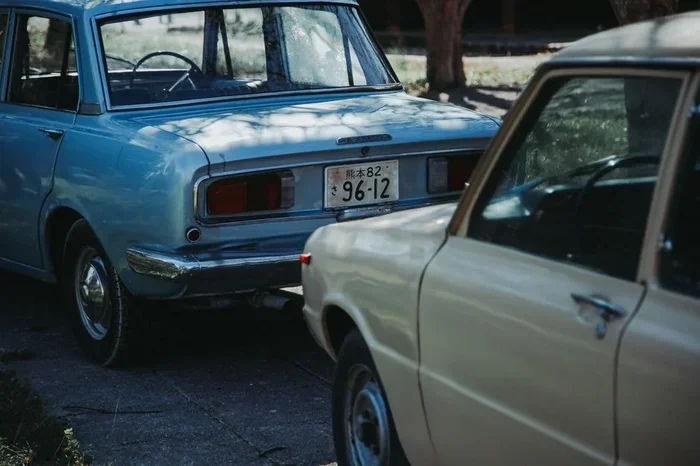 Is Driving Without a License Plate Criminal or an Infraction