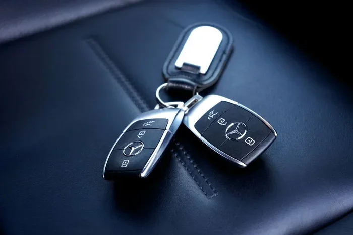 How to Change the Battery on Your Dodge 2013 Key Fob