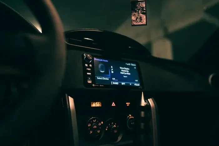 Pioneer AVH Car Stereo Reviews and Buying Guide 2024