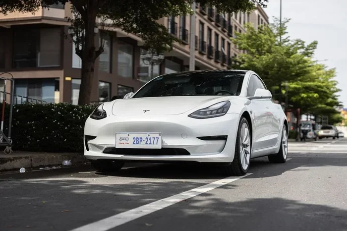 Does Tesla Have a Regular Plug for Your Small Fridge